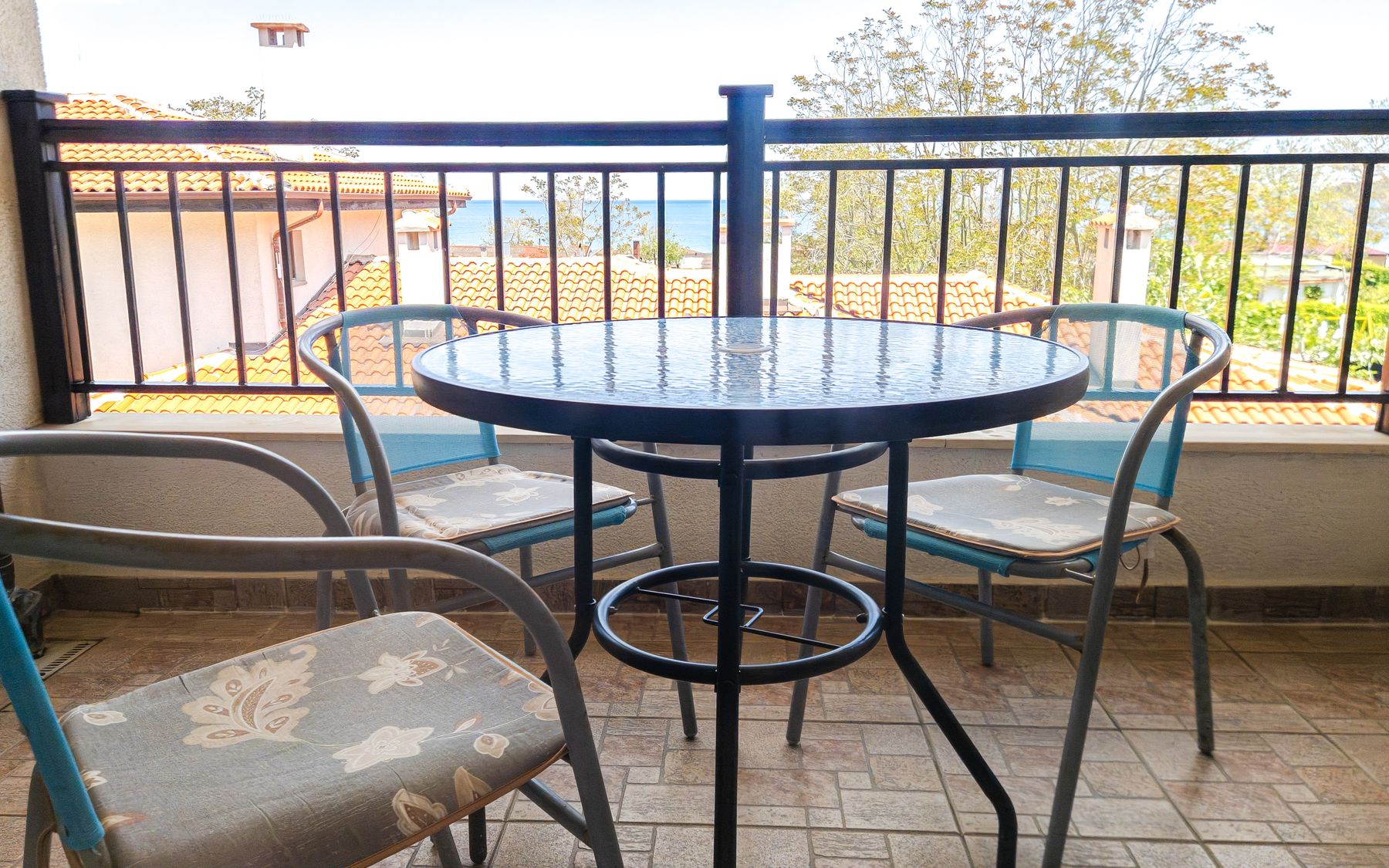 9 Ap Terrace View Chairs Тераса с маса и столове на 9ти Апартамент Sozopol Dreams и море